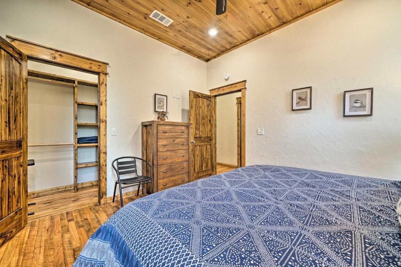 Broken Bow Family Cabin With Fireplace And Hot Tub! Zewnętrze zdjęcie