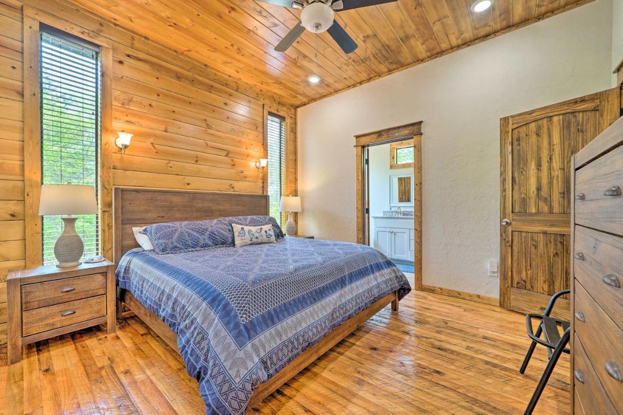 Broken Bow Family Cabin With Fireplace And Hot Tub! Zewnętrze zdjęcie