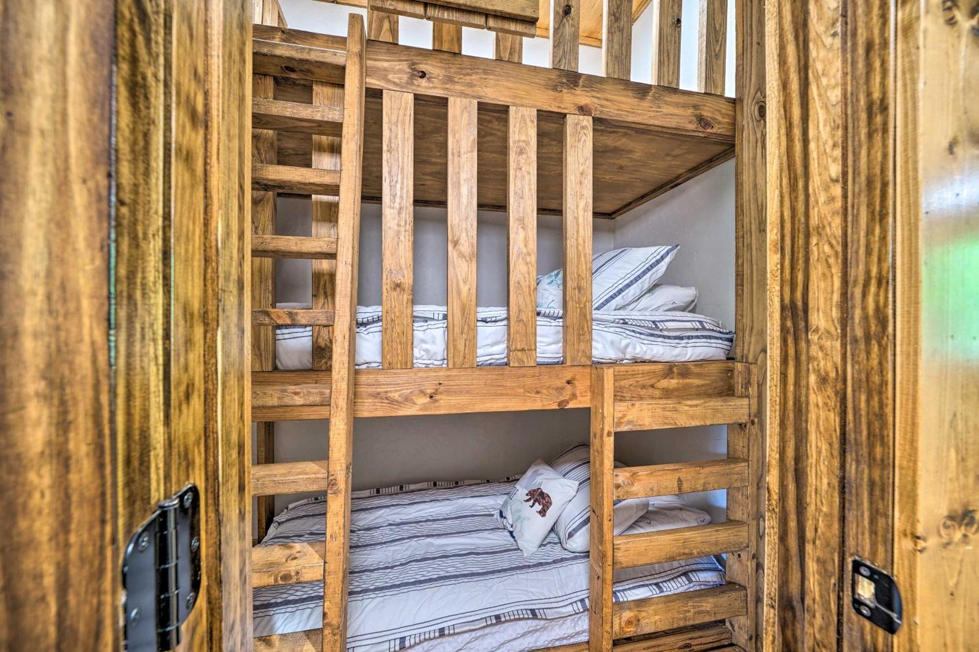 Broken Bow Family Cabin With Fireplace And Hot Tub! Zewnętrze zdjęcie