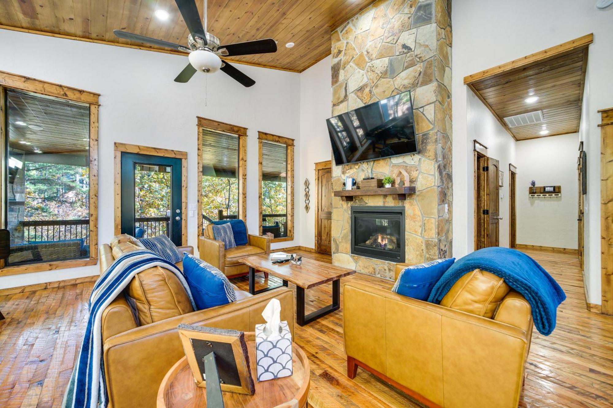 Broken Bow Family Cabin With Fireplace And Hot Tub! Zewnętrze zdjęcie