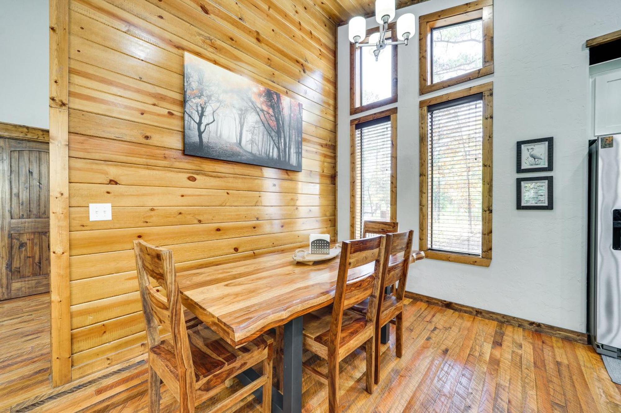 Broken Bow Family Cabin With Fireplace And Hot Tub! Zewnętrze zdjęcie